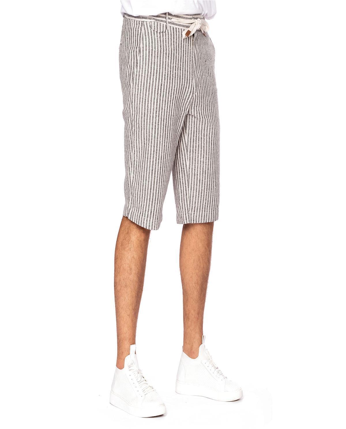 Short beige à rayures noir en lin