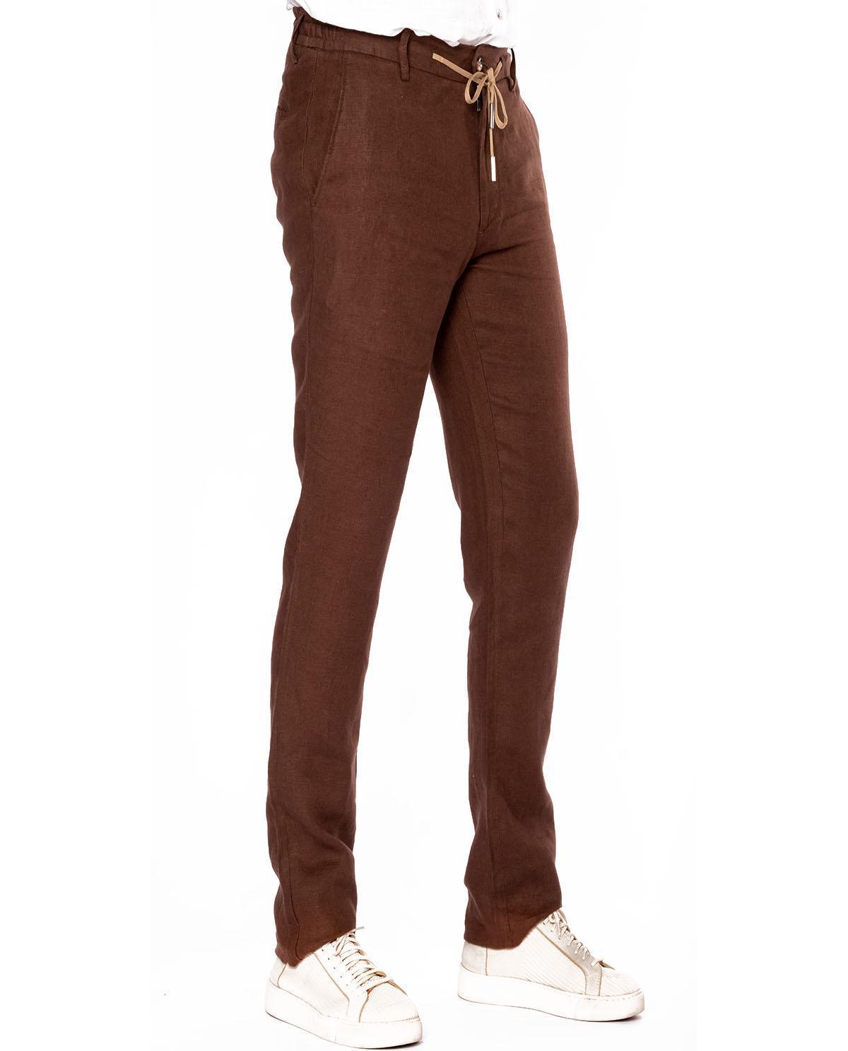 Pantalon marron foncé en lin