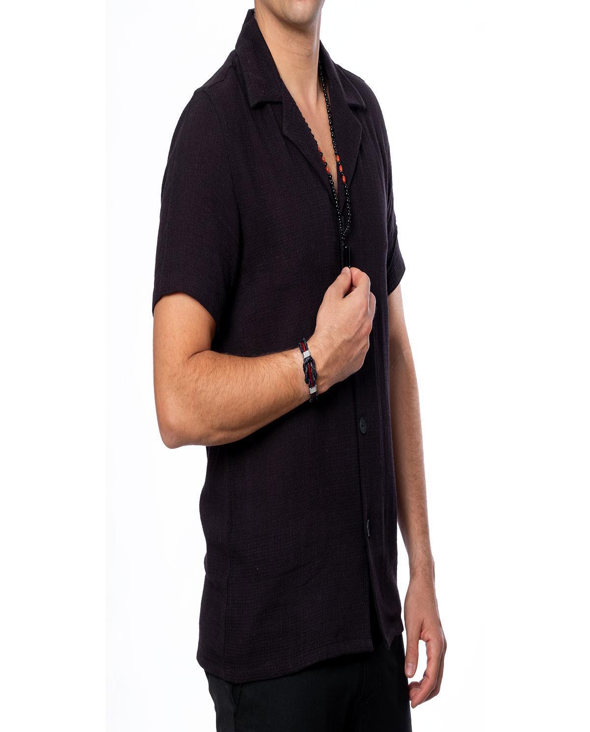 Chemise noire avec revers en lin