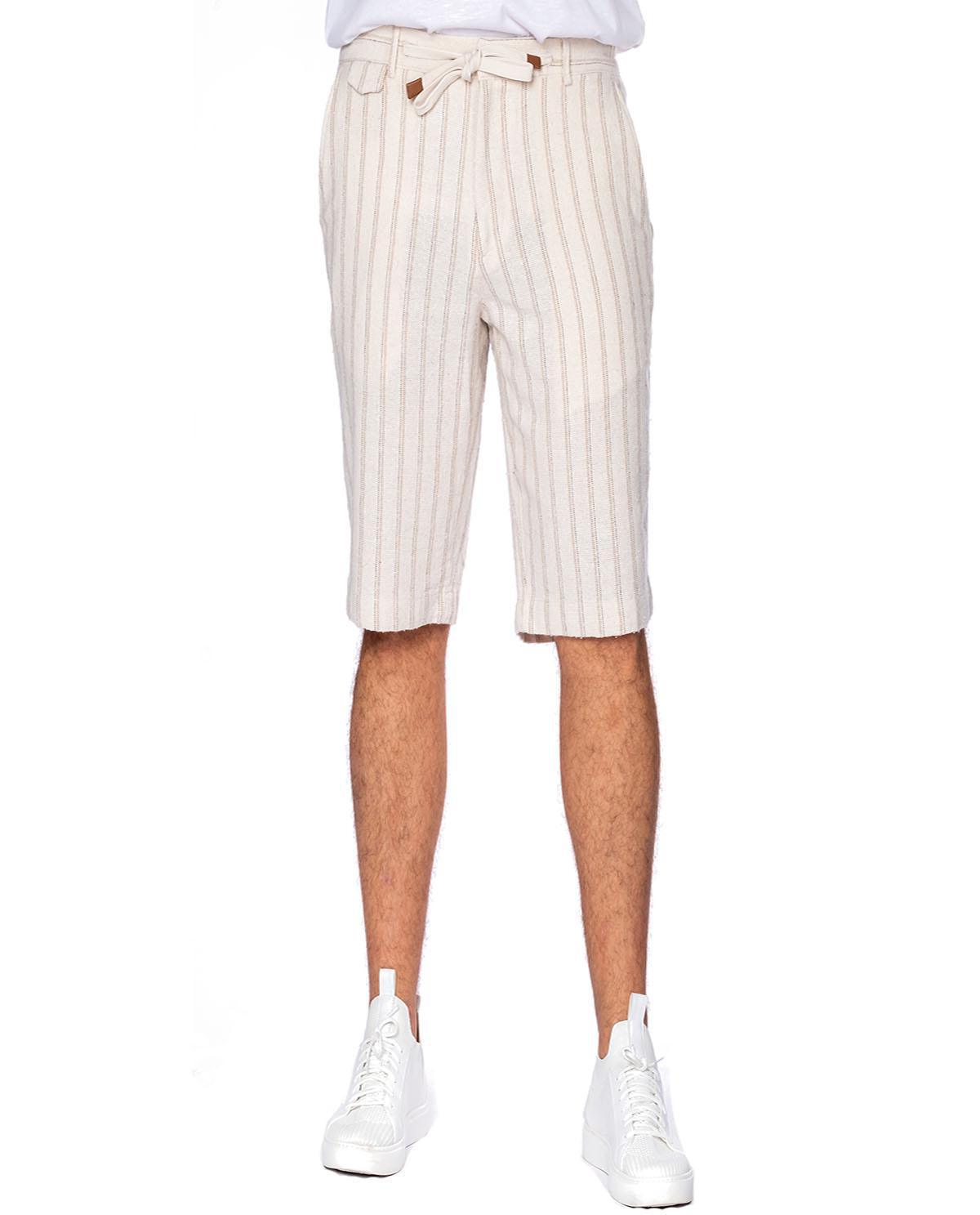 Short beige à rayures marron en lin